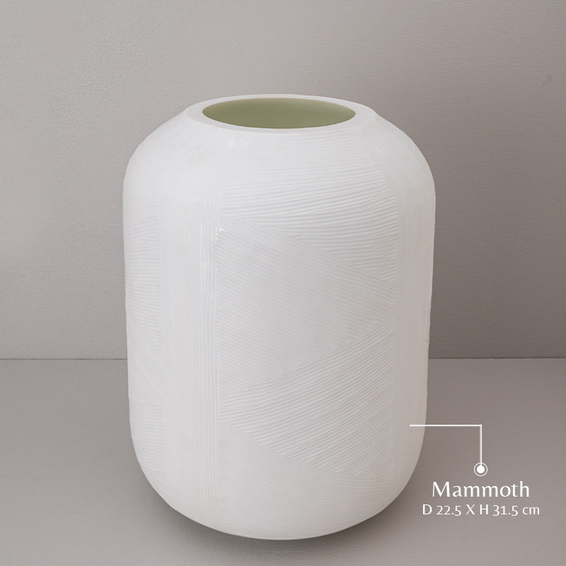 Luna Veil – Handcrafted Glass Vase