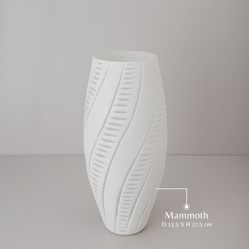 Driftline – Handcrafted Glass Vase