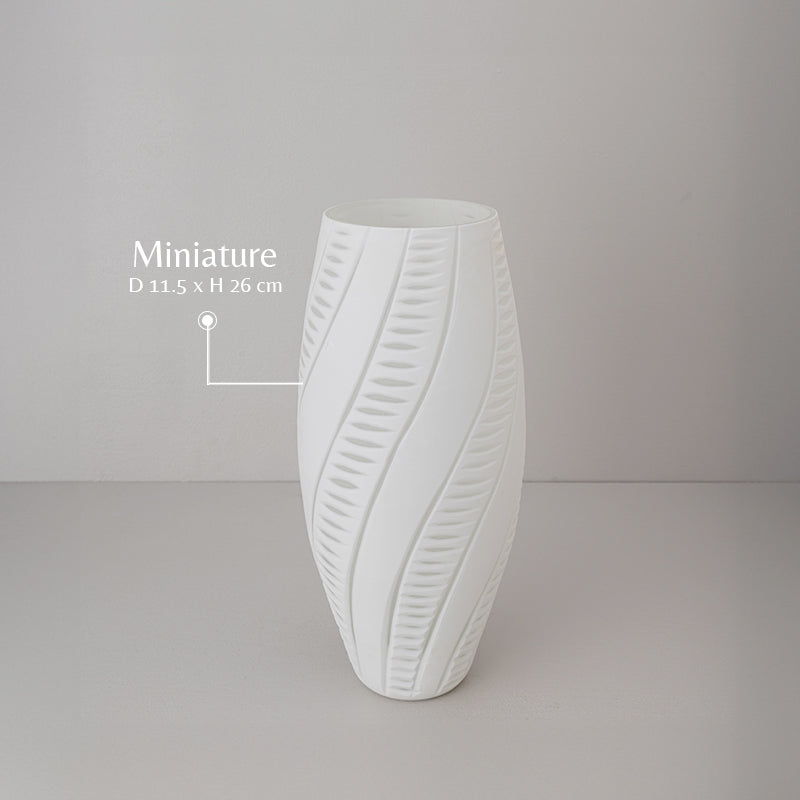 Driftline – Handcrafted Glass Vase