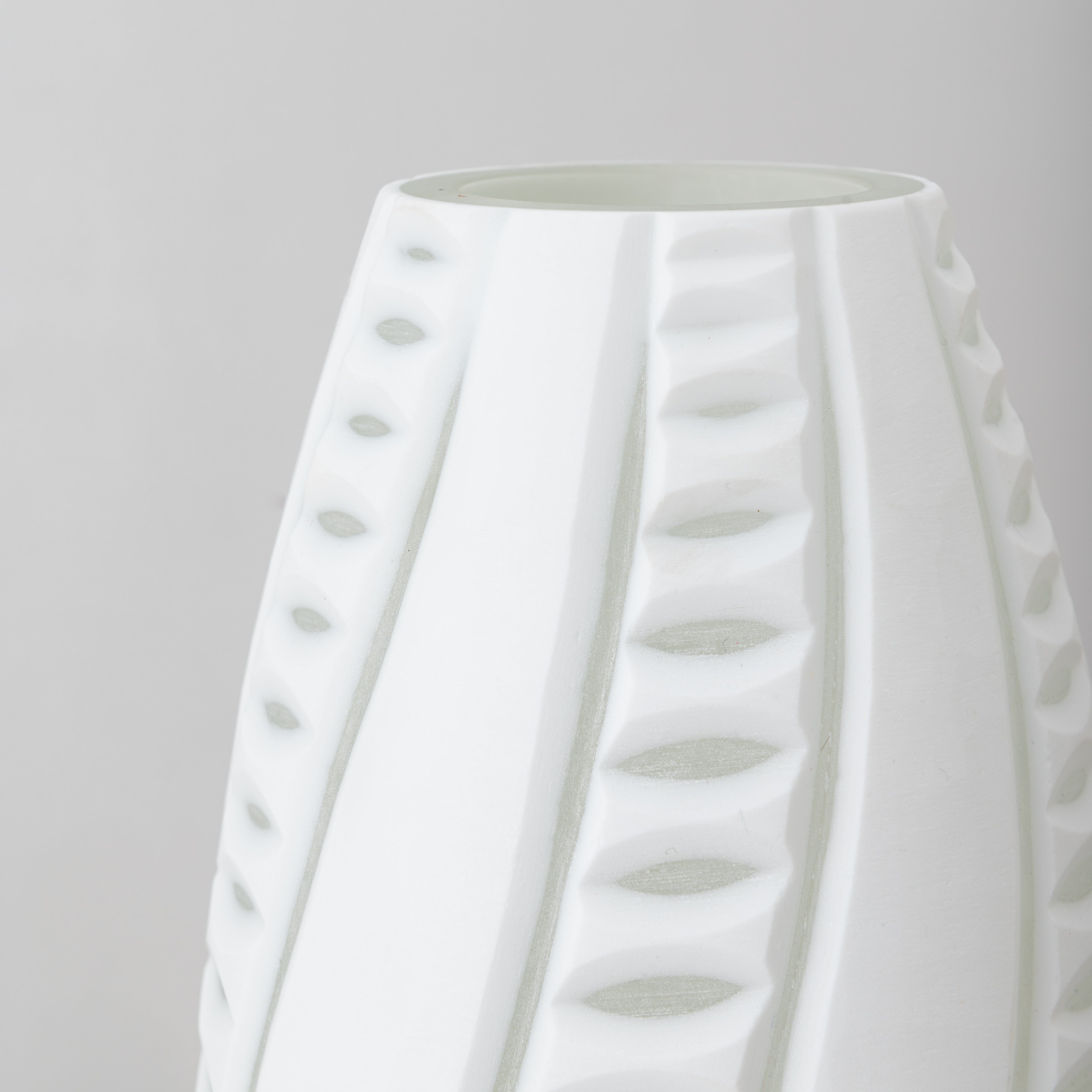 Driftline – Handcrafted Glass Vase