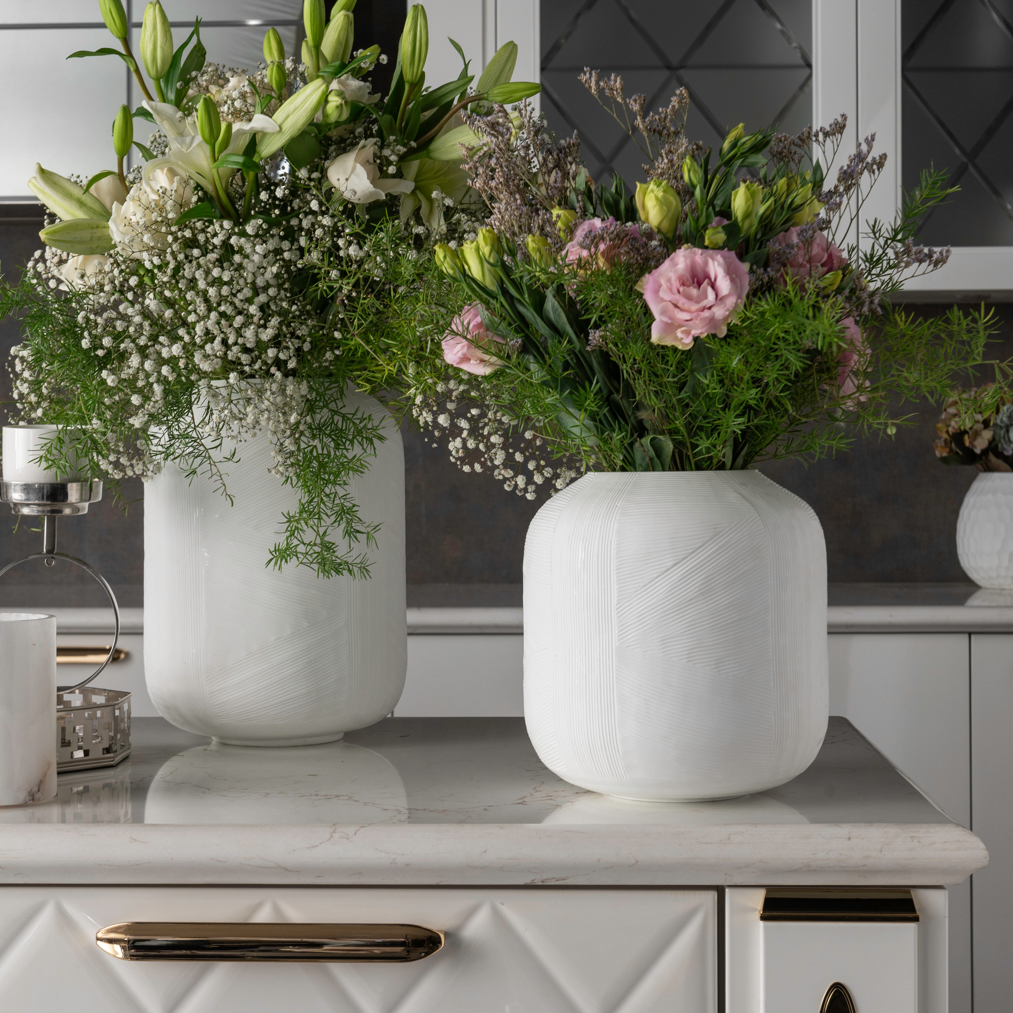 Luna Veil – Handcrafted Glass Vase